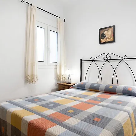 Aptº Jabega, Familias Y Parejas Apartment *